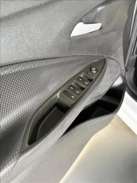 CHEVROLET Onix Hatch 1.0 4P FLEX LT PLUS, Foto 8