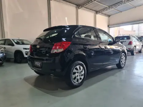 CHEVROLET Onix Hatch 1.0 4P FLEX LT, Foto 5