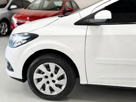 CHEVROLET Onix Hatch 1.4 4P FLEX LT, Foto 6