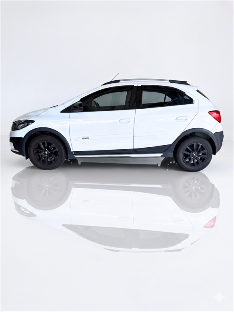 CHEVROLET Onix Hatch 1.4 4P FLEX ACTIV AUTOM�TICO, Foto 4