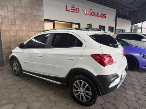 CHEVROLET Onix Hatch 1.4 4P FLEX ACTIV AUTOM�TICO, Foto 4