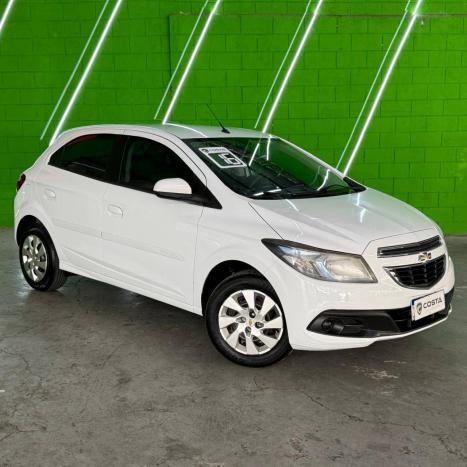 CHEVROLET Onix Hatch 1.4 4P FLEX LT, Foto 3