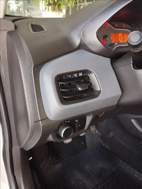 CHEVROLET Onix Sedan 1.0 4P FLEX JOY BLACK PLUS, Foto 12