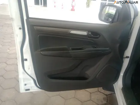 CHEVROLET S10 2.8 16V LS CABINE SIMPLES 4X4 TURBO DIESEL, Foto 15