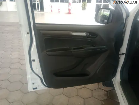 CHEVROLET S10 2.8 16V LS CABINE SIMPLES 4X4 TURBO DIESEL, Foto 16