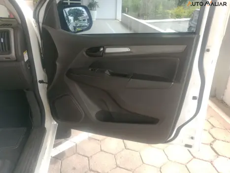 CHEVROLET S10 2.8 16V LS CABINE SIMPLES 4X4 TURBO DIESEL, Foto 17