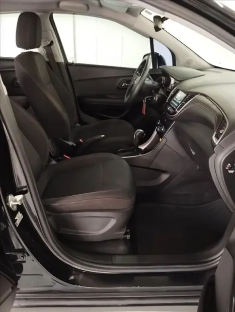 CHEVROLET Tracker 1.4 16V 4P FLEX LT TURBO AUTOMÁTICO, Foto 10 CHEVROLET Tracker 1.4 16V 4P FLEX LT TURBO AUTOMÁTICO, Foto 10