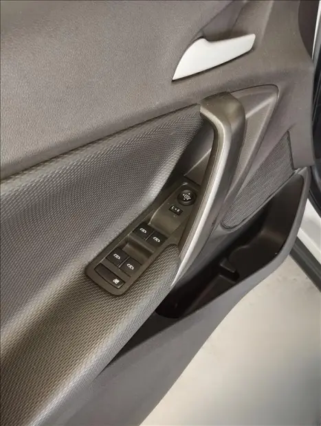 CHEVROLET Tracker 1.0 12V 4P FLEX TURBO AUTOMTICO, Foto 10