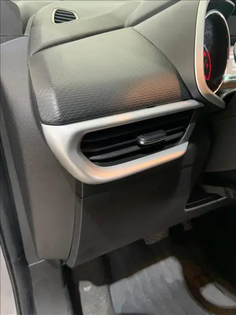 CHEVROLET Tracker 1.0 12V 4P FLEX TURBO AUTOMÁTICO, Foto 11 CHEVROLET Tracker 1.0 12V 4P FLEX TURBO AUTOMÁTICO, Foto 11