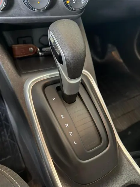 CHEVROLET Tracker 1.0 12V 4P FLEX TURBO LT AUTOM�TICO, Foto 15