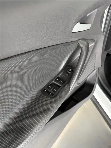 CHEVROLET Tracker 1.0 12V 4P FLEX TURBO LT AUTOM�TICO, Foto 9