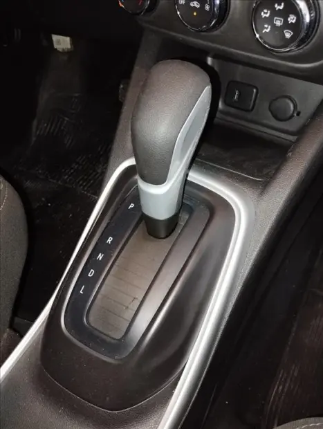 CHEVROLET Tracker 1.0 12V 4P FLEX TURBO LT AUTOM�TICO, Foto 12