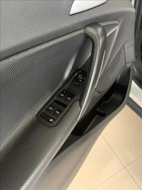 CHEVROLET Tracker 1.0 12V 4P FLEX TURBO LT AUTOM�TICO, Foto 9