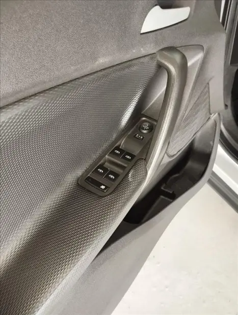 CHEVROLET Tracker 1.0 12V 4P FLEX TURBO AUTOM�TICO, Foto 9