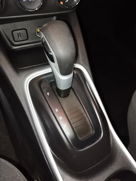 CHEVROLET Tracker 1.0 12V 4P FLEX TURBO AUTOM�TICO, Foto 15