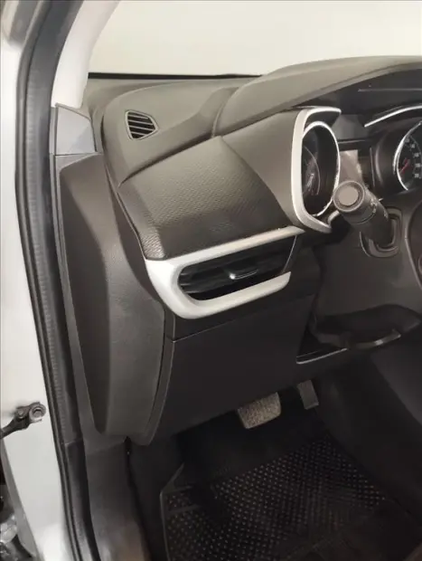 CHEVROLET Tracker 1.0 12V 4P FLEX TURBO LT AUTOM�TICO, Foto 10