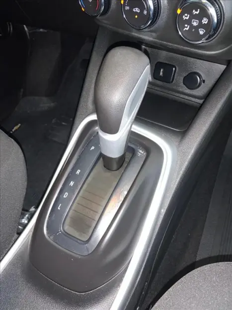 CHEVROLET Tracker 1.0 12V 4P FLEX TURBO AUTOM�TICO, Foto 15