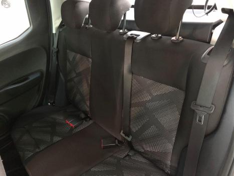 FIAT Mobi 1.0 4P FLEX DRIVE FIRE FLY, Foto 16