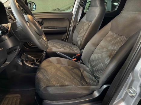 FIAT Mobi 1.0 4P FLEX DRIVE FIRE FLY, Foto 9