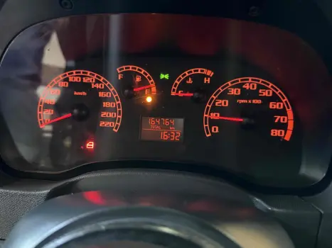 FIAT Palio 1.8 4P HLX, Foto 12