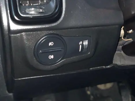 FIAT Toro 1.8 16V 4P FLEX FREEDOM AUTOMTICO, Foto 14