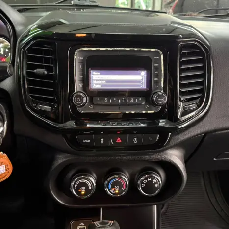 FIAT Toro 1.8 16V 4P FLEX FREEDOM ROAD AUTOM�TICO, Foto 10
