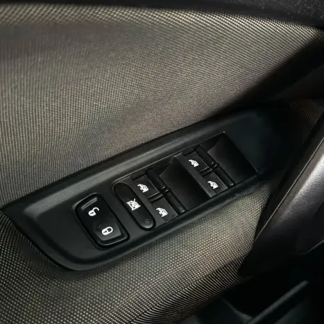 FIAT Toro 1.8 16V 4P FLEX FREEDOM ROAD AUTOM�TICO, Foto 14