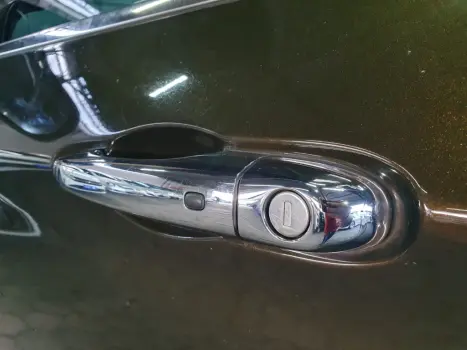 FIAT Toro 2.4 16V 4P MULTIAIR FLEX VOLCANO AUTOM�TICO, Foto 9