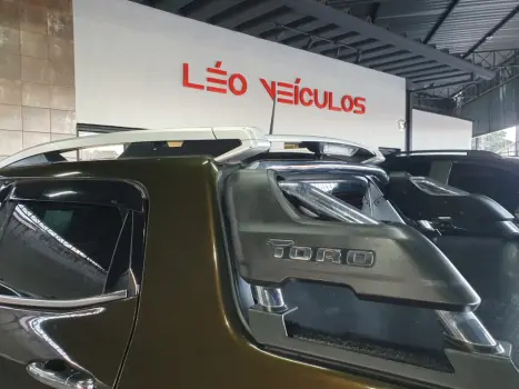 FIAT Toro 2.4 16V 4P MULTIAIR FLEX VOLCANO AUTOM�TICO, Foto 10