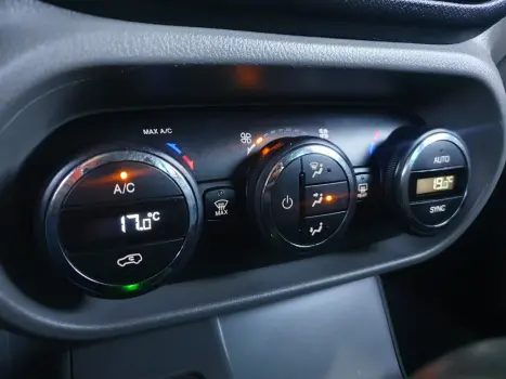 FIAT Toro 2.4 16V 4P MULTIAIR FLEX VOLCANO AUTOM�TICO, Foto 18