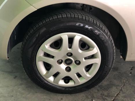 FORD Fiesta Sedan 1.6 4P FLEX, Foto 20 FORD Fiesta Sedan 1.6 4P FLEX, Foto 20