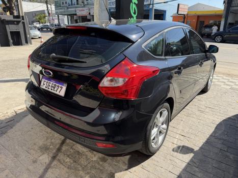 FORD Focus Hatch 1.6 16V 4P SE FLEX, Foto 4
