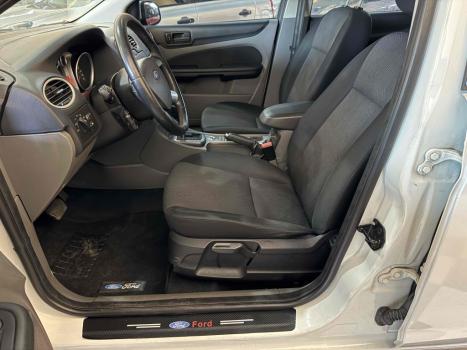 FORD Focus Hatch 2.0 16V 4P GLX AUTOMTICO, Foto 6