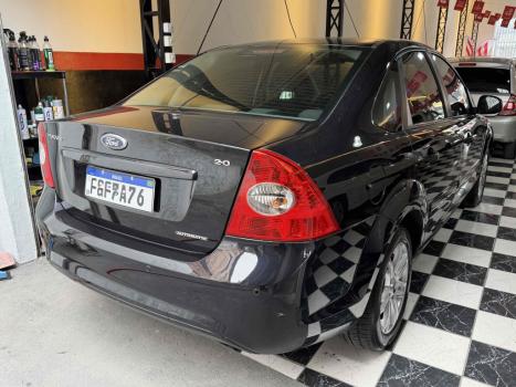 FORD Focus Sedan 2.0 16V 4P GLX AUTOM�TICO, Foto 4