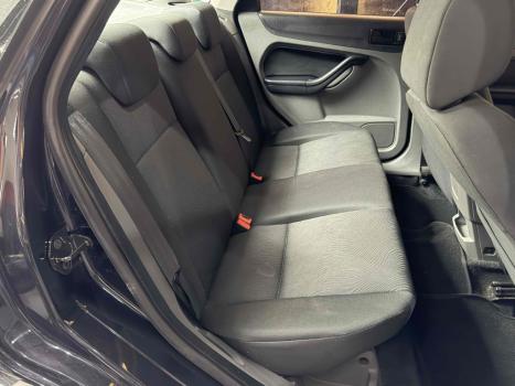 FORD Focus Sedan 2.0 16V 4P GLX AUTOM�TICO, Foto 5