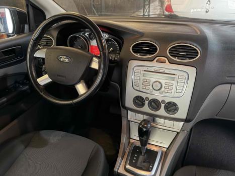 FORD Focus Sedan 2.0 16V 4P GLX AUTOM�TICO, Foto 7