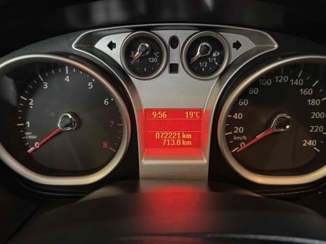 FORD Focus Sedan 2.0 16V 4P GLX AUTOM�TICO, Foto 8
