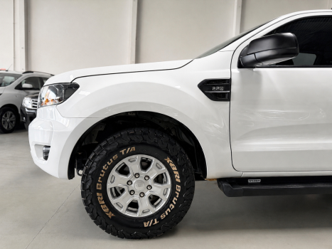 FORD Ranger 2.2 16V XLS DIESEL CABINE DUPLA AUTOM�TICO, Foto 6