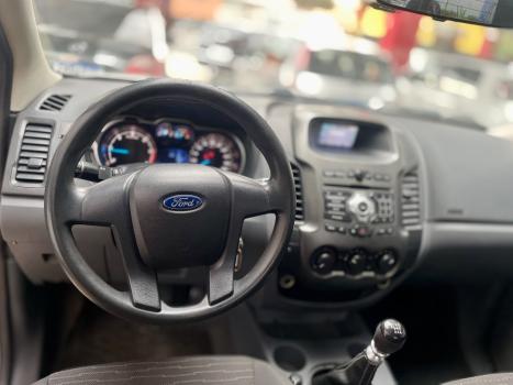FORD Ranger 3.2 20V XLS 4X4 CABINE SIMPLES TURBO DIESEL, Foto 12