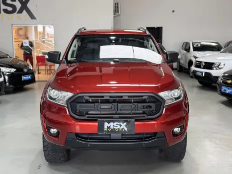 FORD Ranger 3.2 20V CABINE DUPLA 4X4 LIMITED TURBO DIESEL AUTOM�TICO, Foto 2