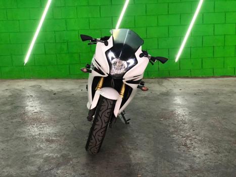 HONDA CBR 600 F , Foto 3