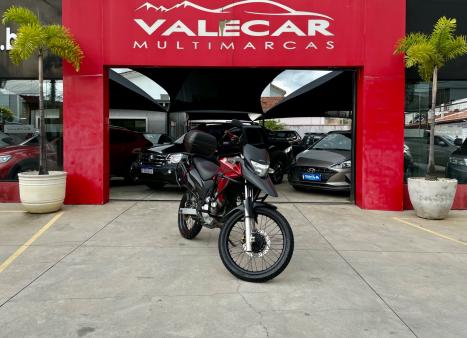 HONDA XRE 300 ABS, Foto 1