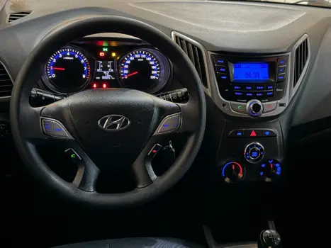 HYUNDAI HB 20 Hatch 1.6 16V 4P FLEX COMFORT PLUS, Foto 9