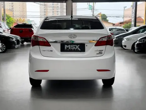 HYUNDAI HB 20 Sedan 1.6 16V 4P FLEX COMFORT PLUS AUTOM�TICO, Foto 6