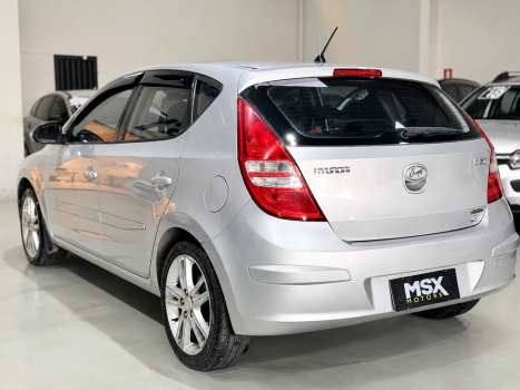 HYUNDAI I30 2.0 16V 4P AUTOM�TICO, Foto 6