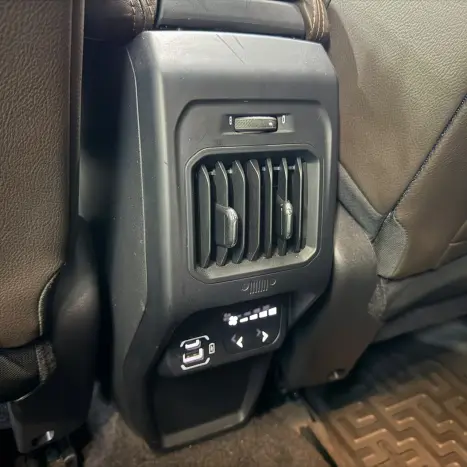 JEEP Commander 1.3 16V 4P FLEX T270 OVERLAND TURBO AUTOMÁTICO AT6, Foto 14