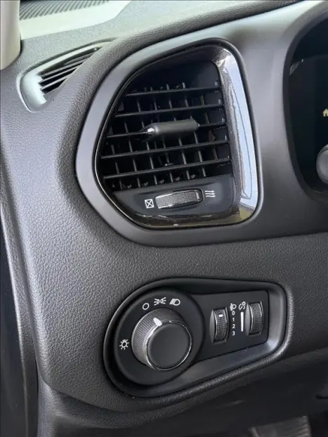 JEEP Renegade 1.3 16V 4P FLEX T270 LONGITUDE TURBO AUTOM�TICO, Foto 9