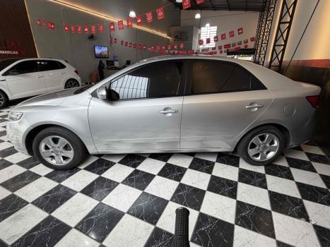 KIA Cerato Sedan 1.6 16V 4P EX, Foto 3