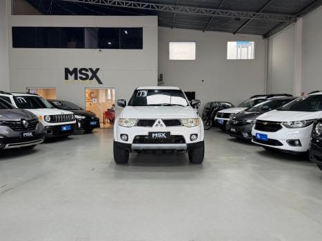 MITSUBISHI L 200 Triton 3.5 V6 HPE 4X4 FLEX CABINE DUPLA AUTOM�TICO, Foto 2