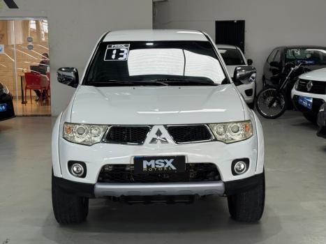 MITSUBISHI L 200 Triton 3.5 V6 HPE 4X4 FLEX CABINE DUPLA AUTOM�TICO, Foto 4